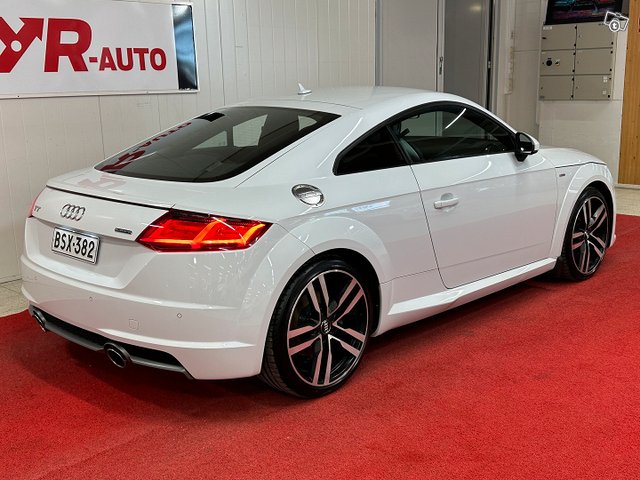 Audi TT 3