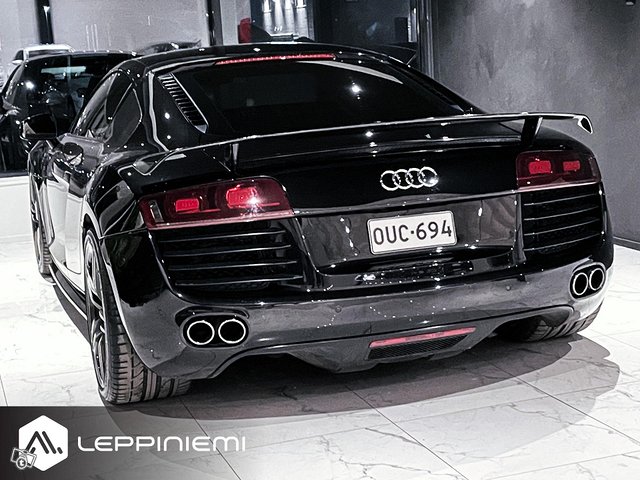 Audi R8 4
