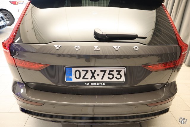 Volvo V60 5