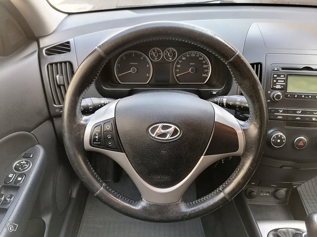 Hyundai i30 11