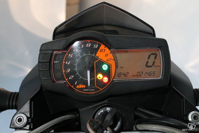 KTM 990 8