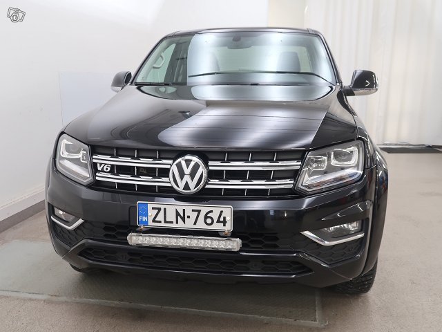 VOLKSWAGEN Amarok 2