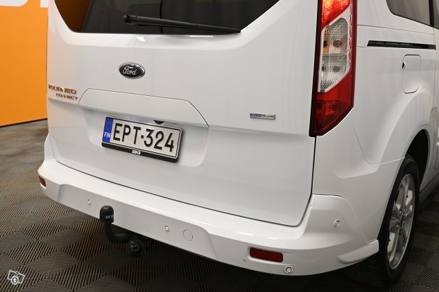 Ford TOURNEO CONNECT 9