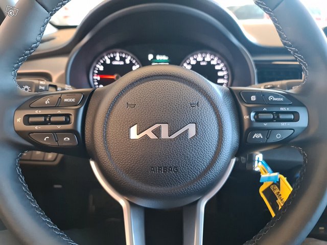 KIA Rio 18