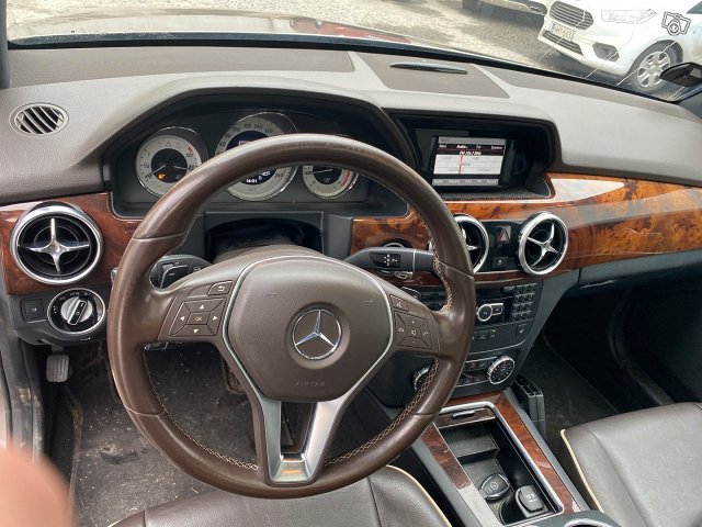 Mercedes-Benz GLK 7