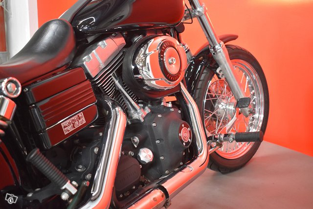 Harley-Davidson DYNA 18