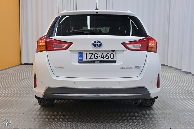 Toyota Auris 6