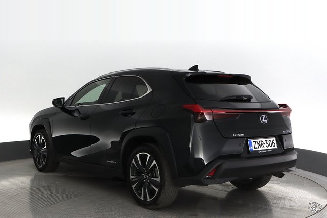 Lexus UX 3