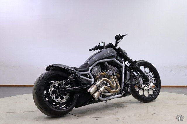 Harley-Davidson VRSCA V-ROD 3