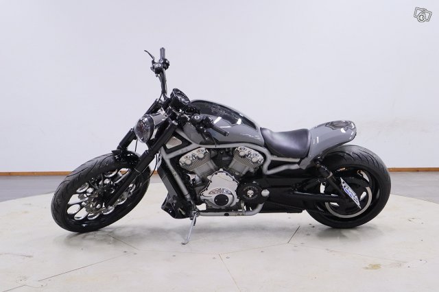 Harley-Davidson VRSCA V-ROD 9