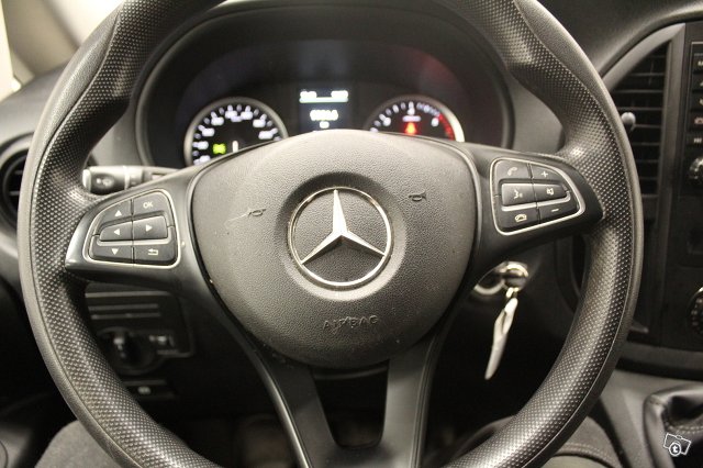 Mercedes-Benz Vito 15