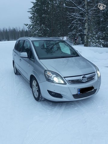 Opel Zafira 1