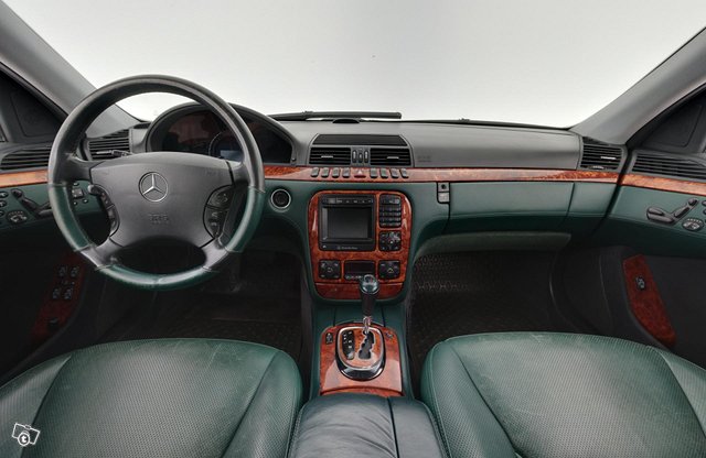 Mercedes-Benz S 25