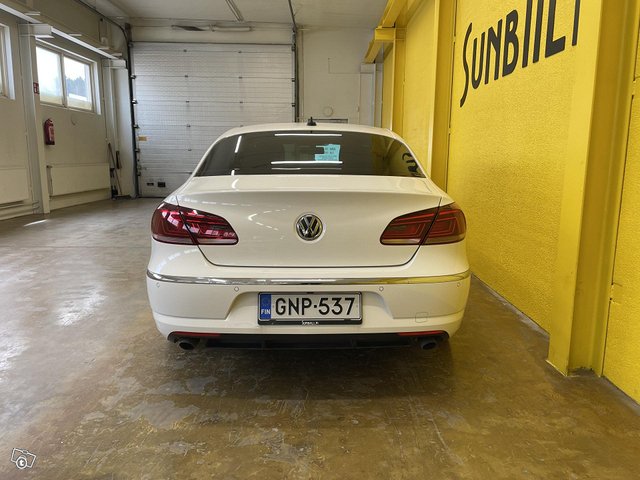 Volkswagen CC 9