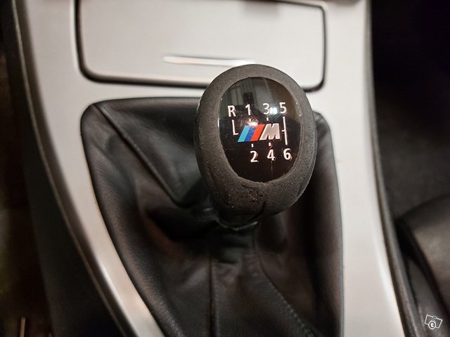 BMW 325i 18