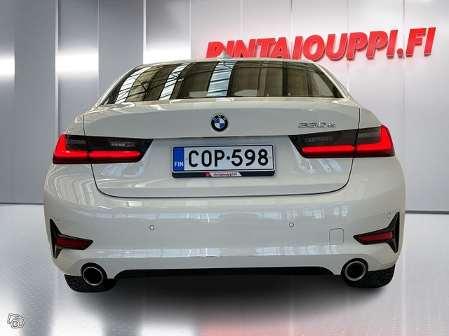 BMW 330 5