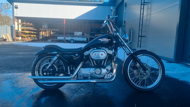 Harley Davidson sportster 1