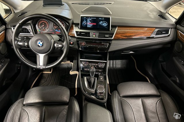 BMW 2-sarja 8