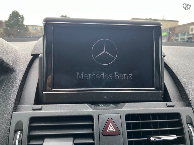 Mercedes-Benz C 250 15