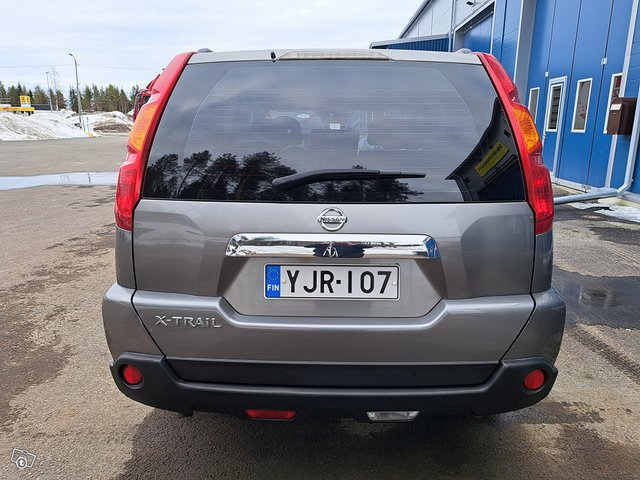 Nissan X-Trail 7