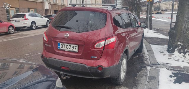 Nissan Qashqai+2 3