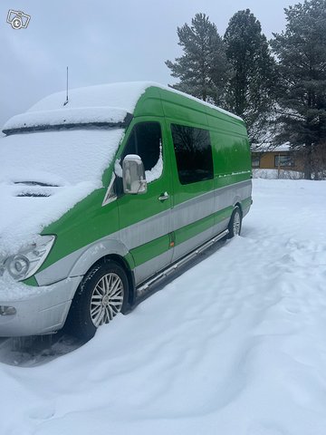 Mercedes-Benz Sprinter 4