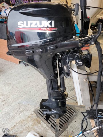 Suzuki DF20A uistelumoottori 6