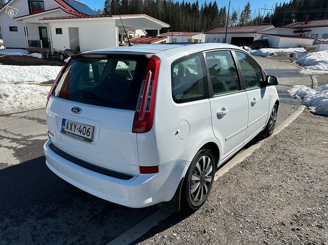 Ford C-Max 6