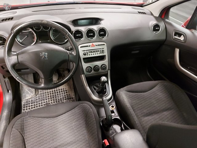 Peugeot 308 8