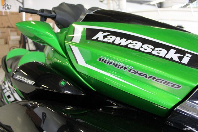 Kawasaki 310 LX 8