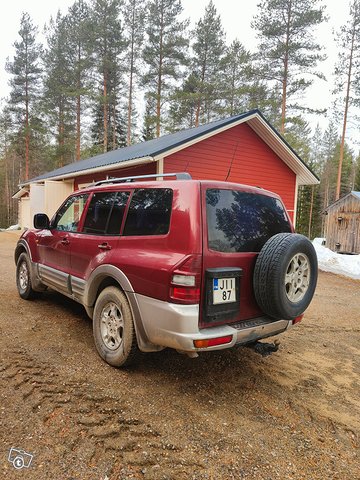 Mitsubishi Pajero 4