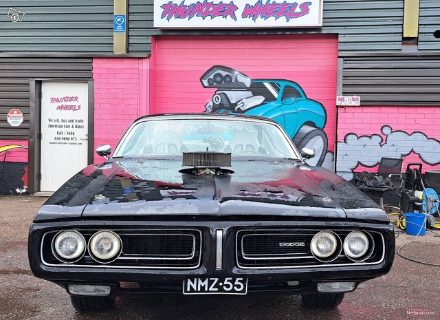 Dodge Charger 9
