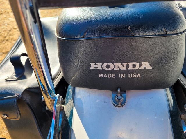 Honda Shadow 1100 5