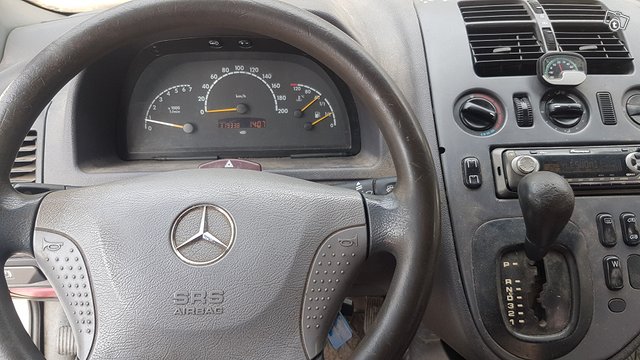 Mercedes-Benz Vito 5