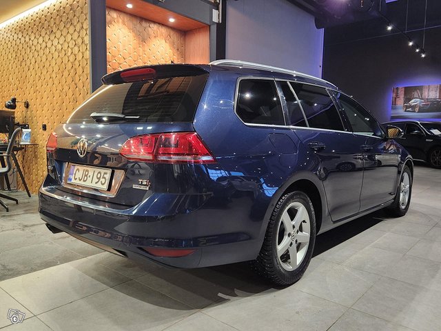 Volkswagen Golf 9