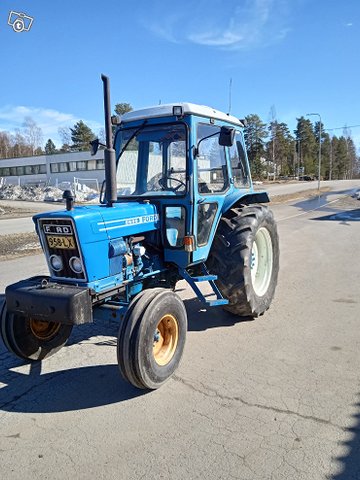 Traktori Ford 5600, kuva 1
