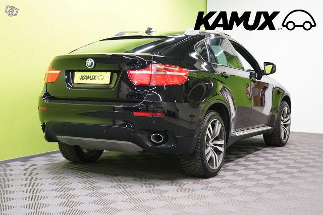 BMW X6 4