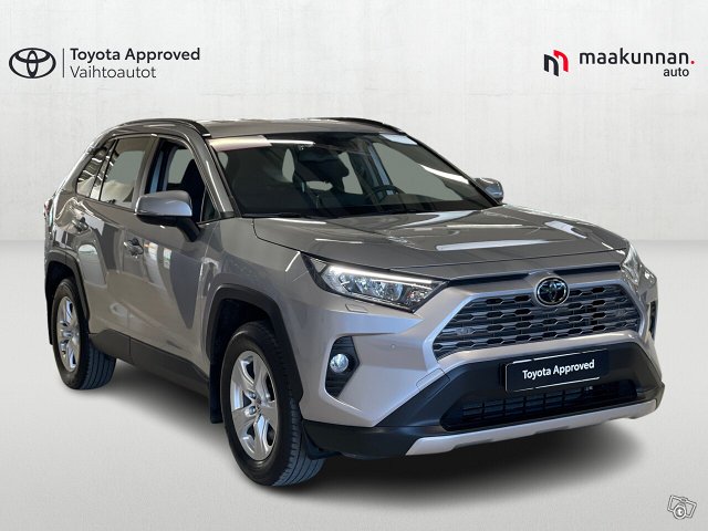 TOYOTA RAV4 7