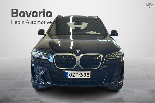 BMW IX3 3