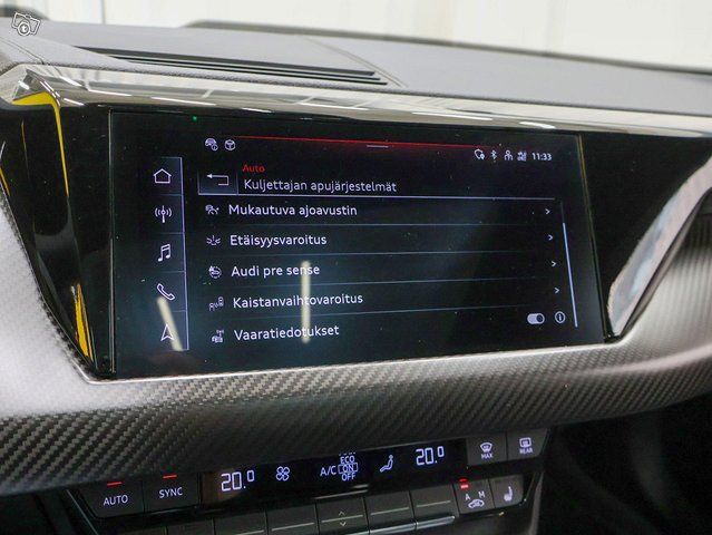 Audi E-tron GT 14