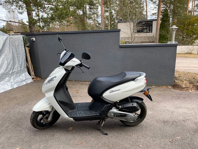 Peugeot kisbee -skootteri, kuva 1