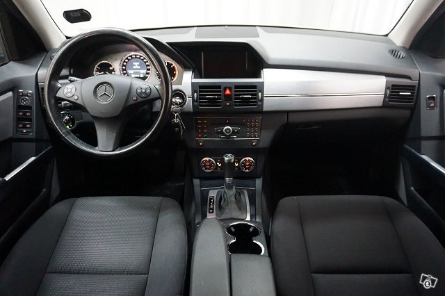Mercedes-Benz GLK 9