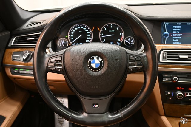 BMW 740 16