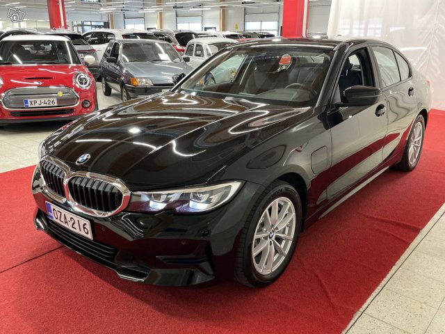 BMW 330 6