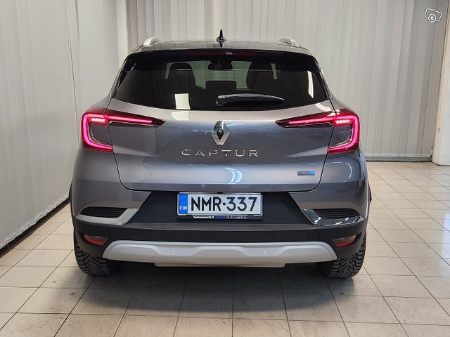 Renault Captur 4