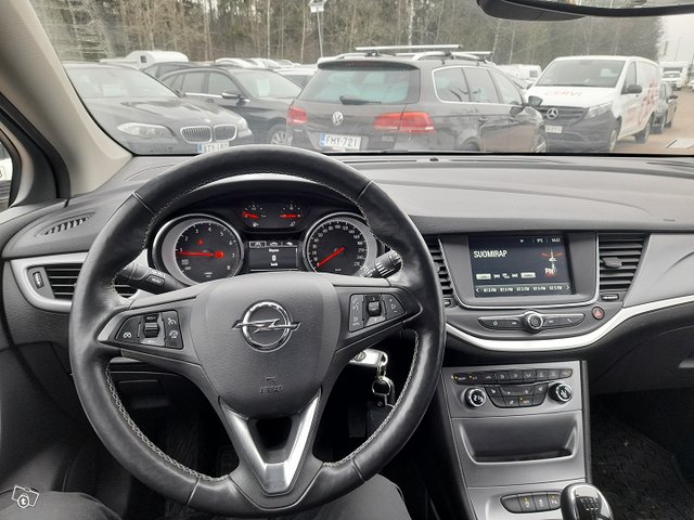 Opel Astra 6