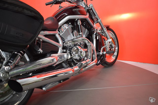 Harley-Davidson VRSC 18