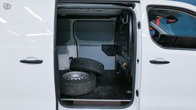 Toyota PROACE 16