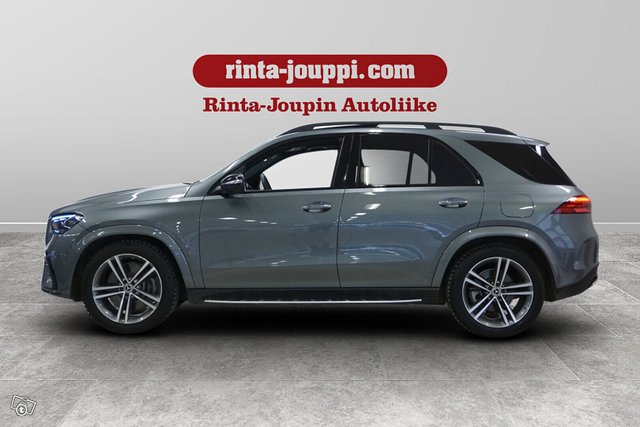 MERCEDES-BENZ GLE 8