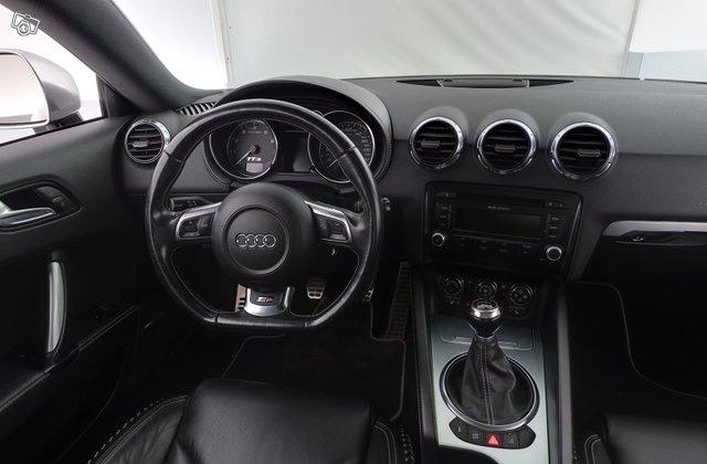 Audi TTS 9
